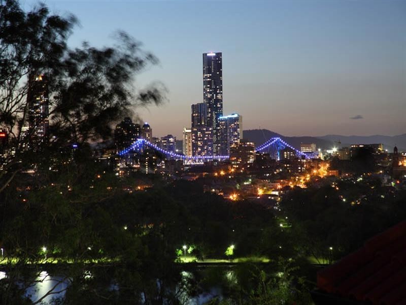 160 Wynnum Road, Norman Park QLD 4170