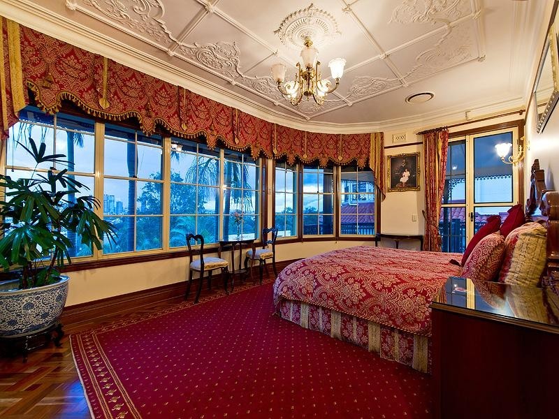 160 Wynnum Road, Norman Park QLD 4170