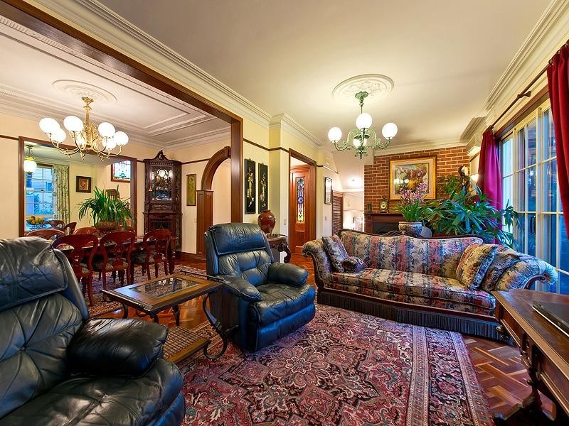 160 Wynnum Road, Norman Park QLD 4170