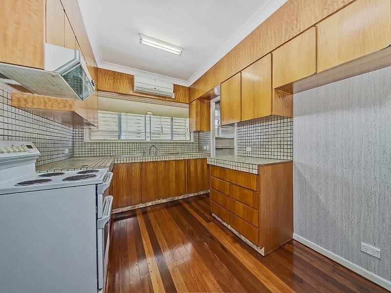 25 Blackwood Avenue, Cannon Hill QLD 4170