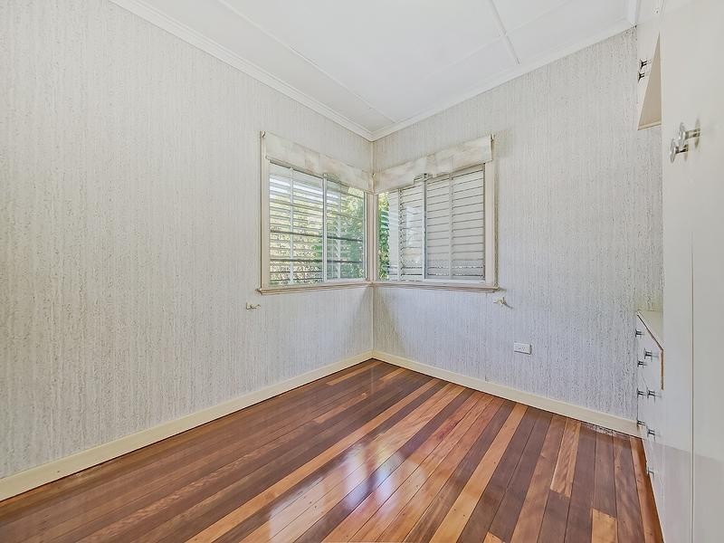 25 Blackwood Avenue, Cannon Hill QLD 4170