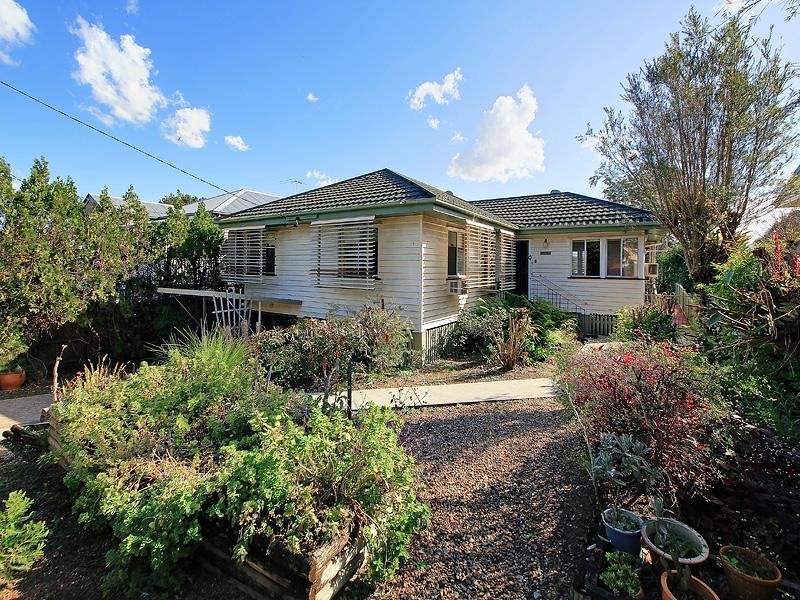 25 Blackwood Avenue, Cannon Hill QLD 4170