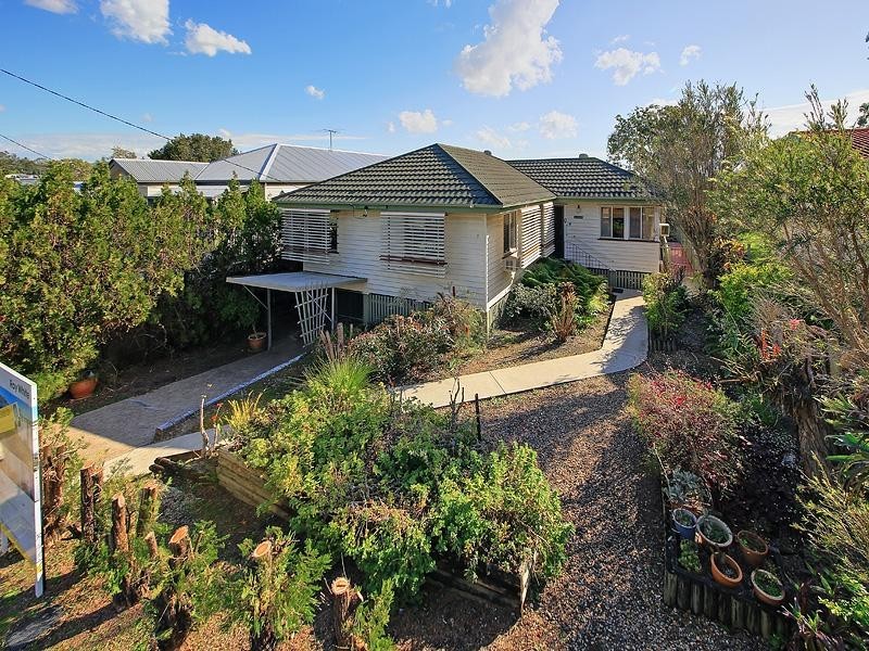 25 Blackwood Avenue, Cannon Hill QLD 4170