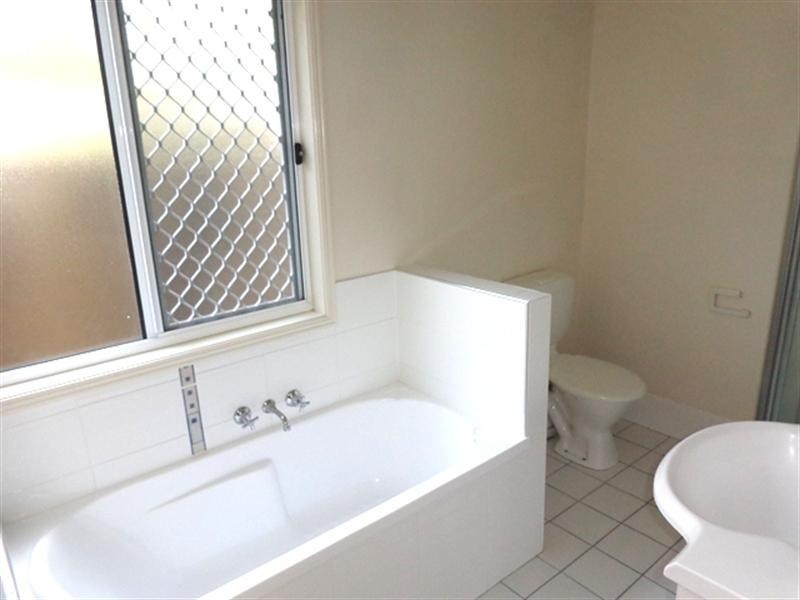 1/25 Miriam Street, Holland Park West QLD 4121