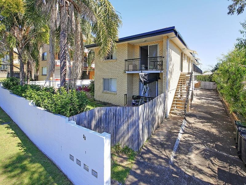 1/33 Thomas Street, Greenslopes QLD 4120