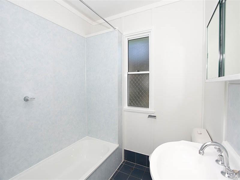 2 Nightingale Street, Mount Gravatt East QLD 4122