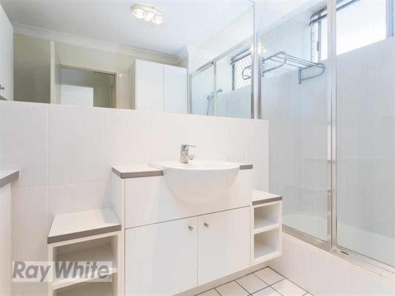 8/51 Rialto Street, Coorparoo QLD 4151