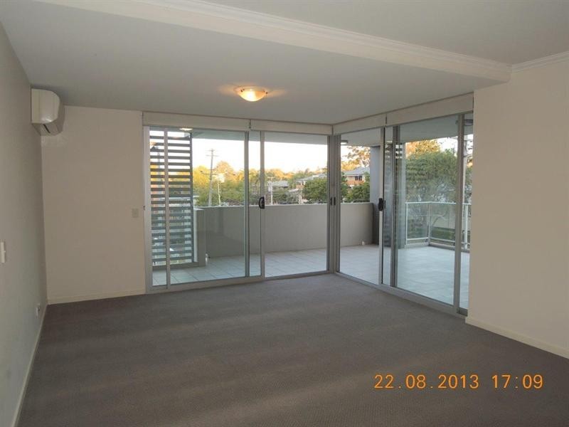 88/95 Clarence Road, Indooroopilly QLD 4068