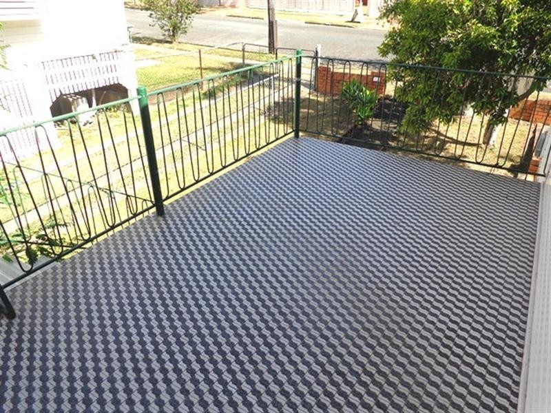 26 McIlwraith Avenue, Norman Park QLD 4170