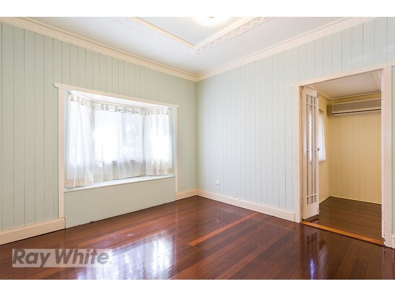 11 Howard Street, Coorparoo QLD 4151