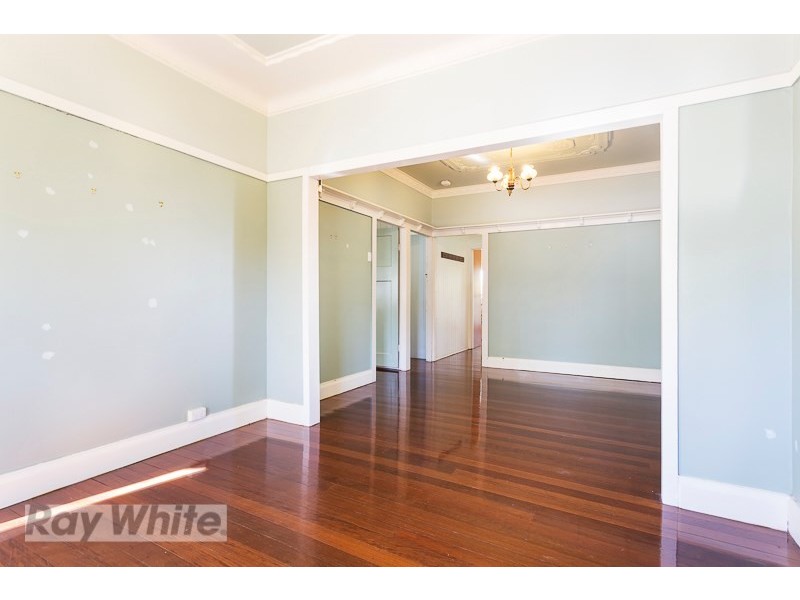 11 Howard Street, Coorparoo QLD 4151