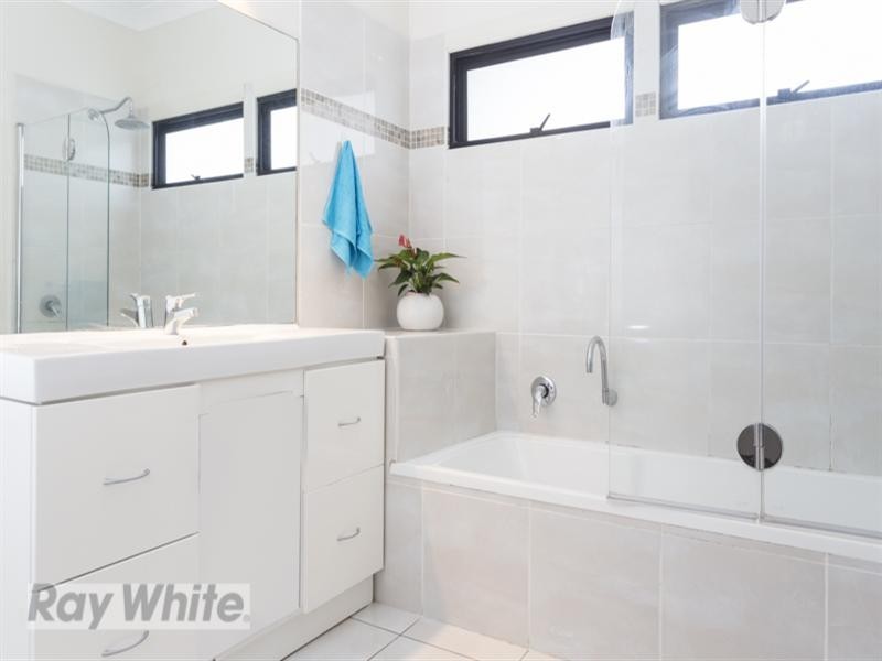 105 Mons Road, Carina Heights QLD 4152