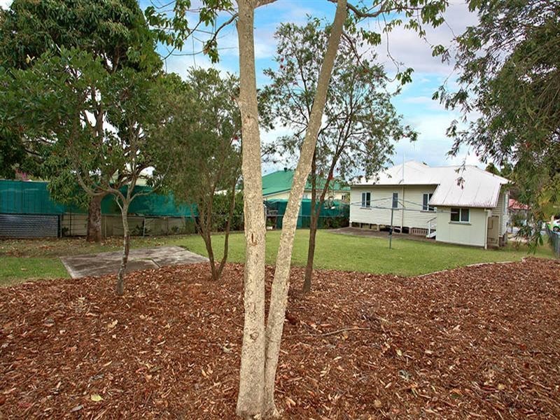 177 Beddoes Street, Holland Park QLD 4121