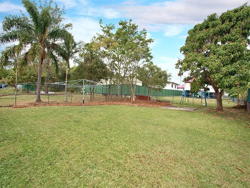 177 Beddoes Street, Holland Park QLD 4121