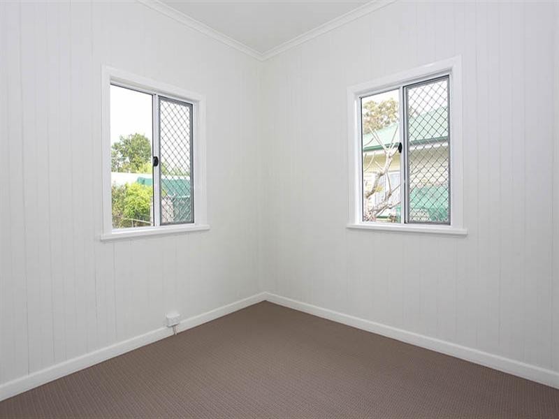 177 Beddoes Street, Holland Park QLD 4121