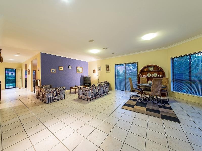 6 Red Gum Place, Mount Gravatt East QLD 4122