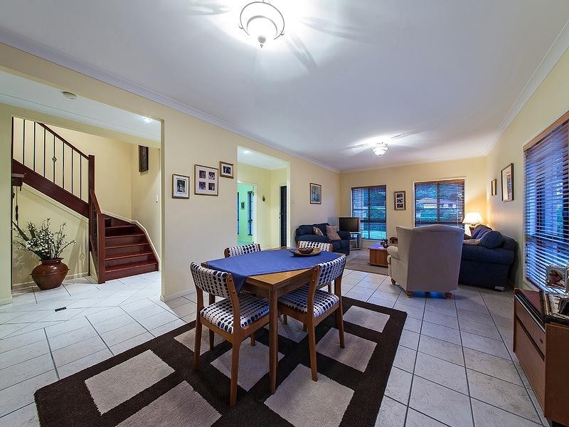 6 Red Gum Place, Mount Gravatt East QLD 4122