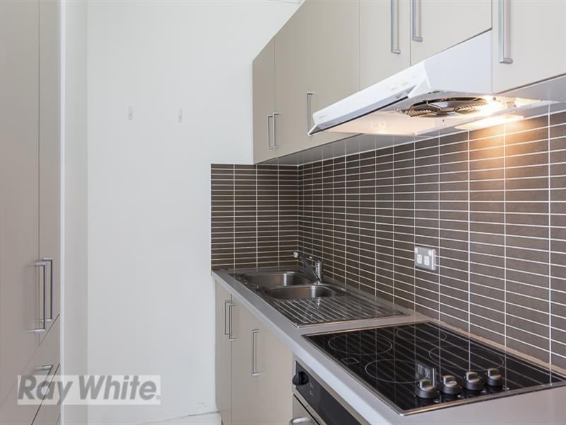 4/387 Cavendish Road, Coorparoo QLD 4151