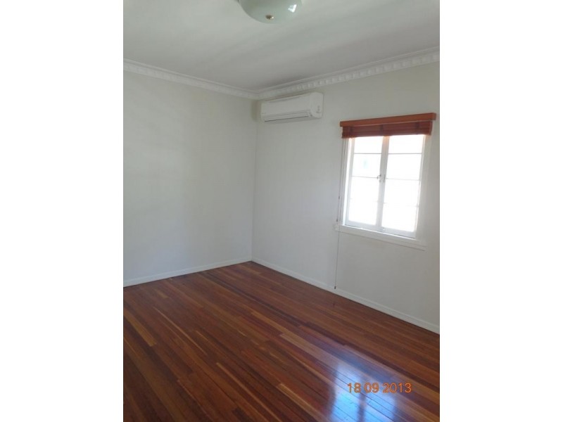 8 Mona Street, Coorparoo QLD 4151