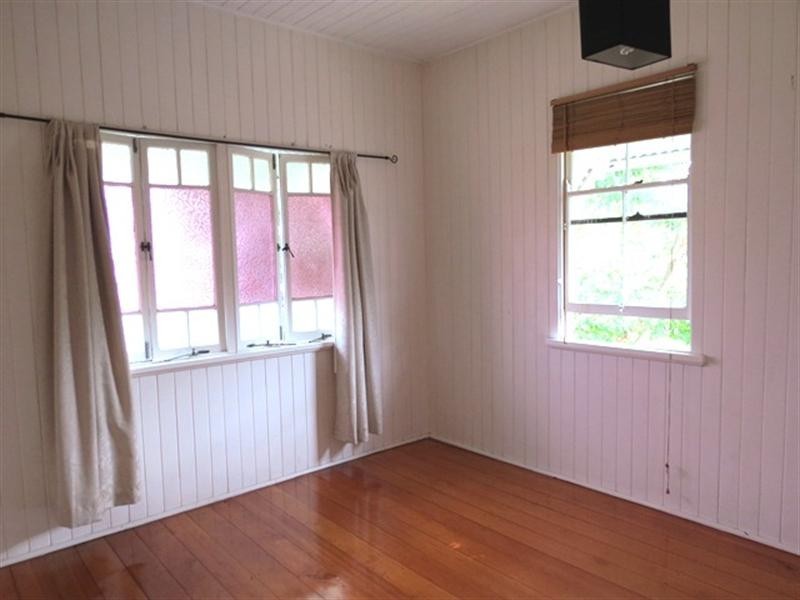 11 Soden Street, Yeerongpilly QLD 4105