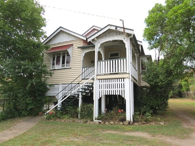 11 Soden Street, Yeerongpilly QLD 4105