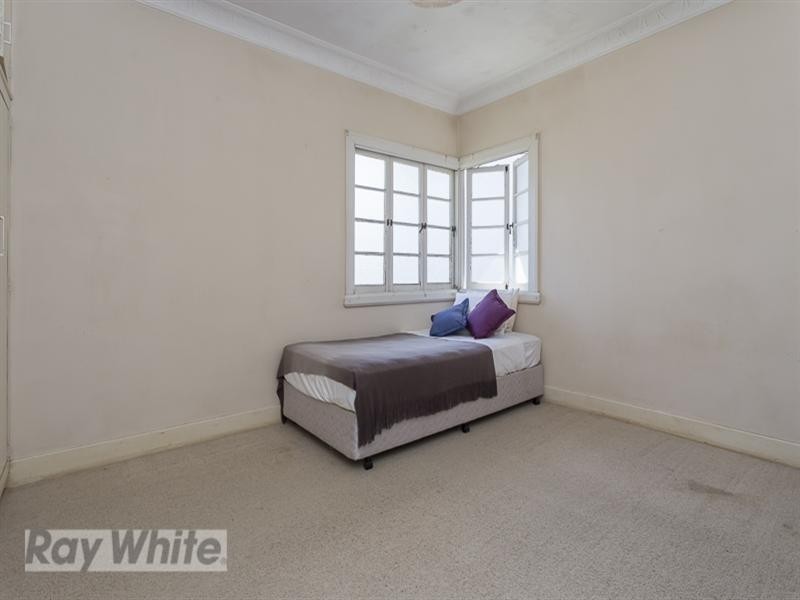 26 Wills Street, Coorparoo QLD 4151