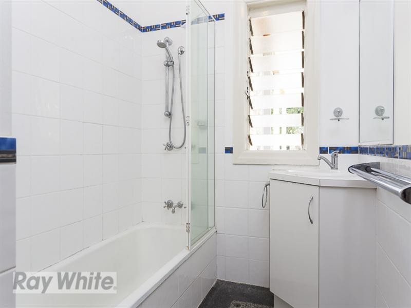 26 Wills Street, Coorparoo QLD 4151