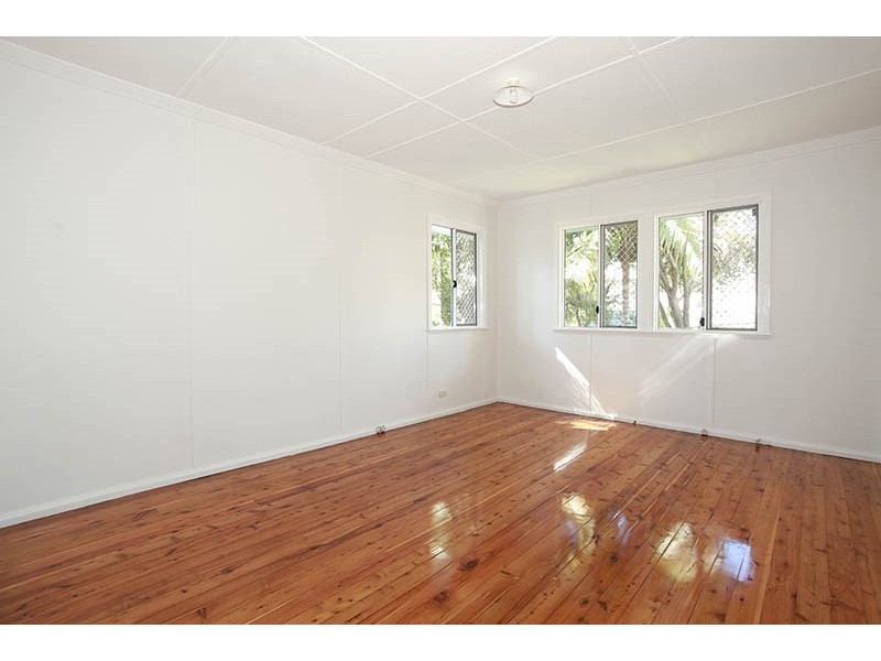 2 Nightingale Street, Mount Gravatt East QLD 4122