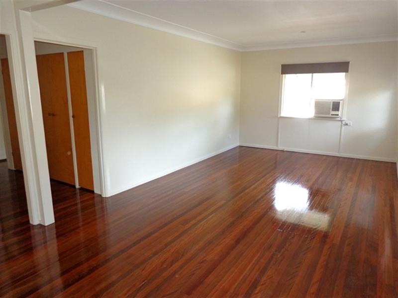 5 Lancaster Street, Coorparoo QLD 4151