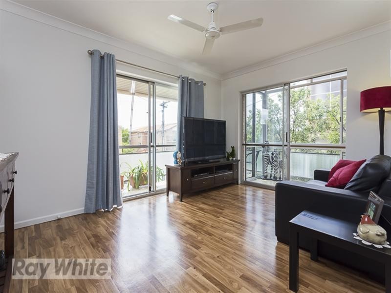 1/15 Weston Street, Coorparoo QLD 4151