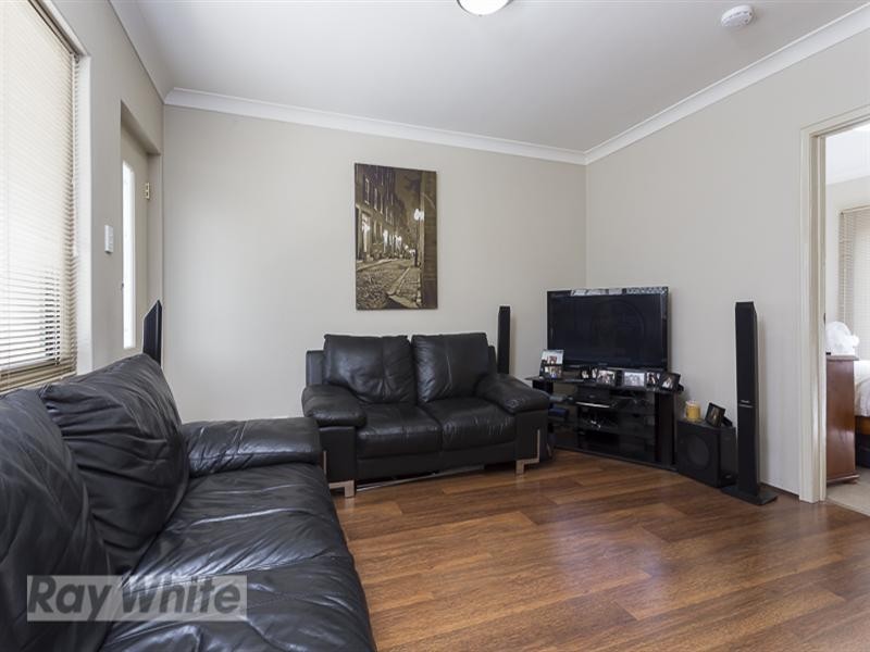 3/8 Kitchener Street, Coorparoo QLD 4151