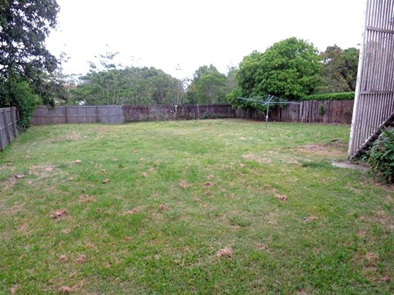 64 Bennetts Road, Camp Hill QLD 4152