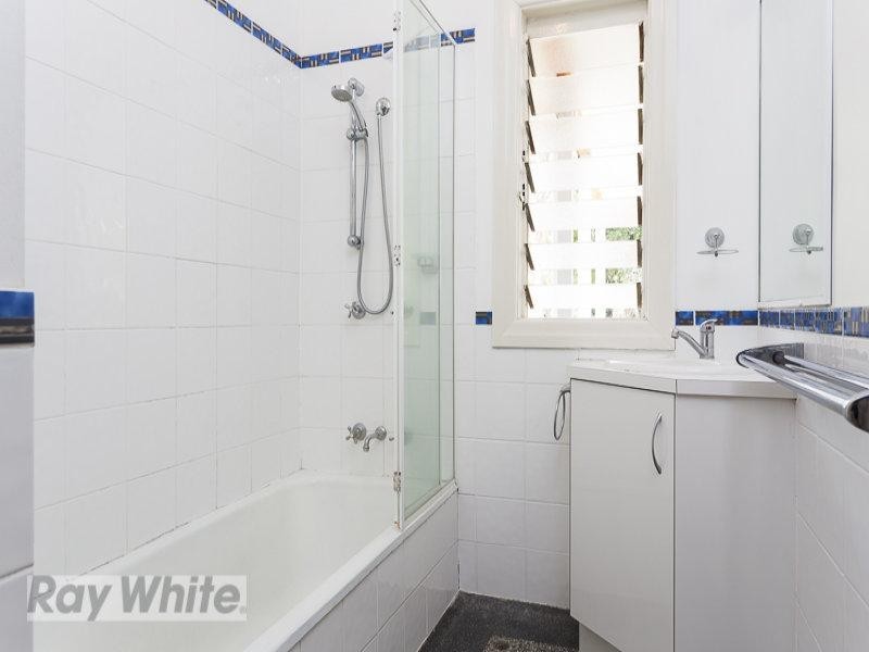 26 Wills Street, Coorparoo QLD 4151