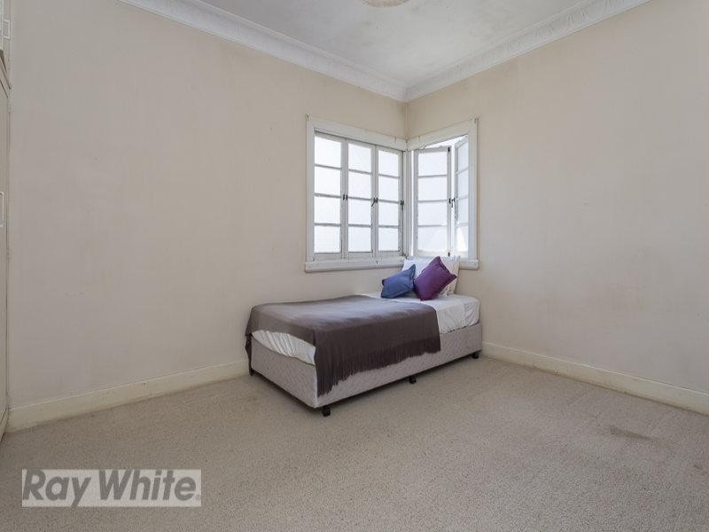 26 Wills Street, Coorparoo QLD 4151