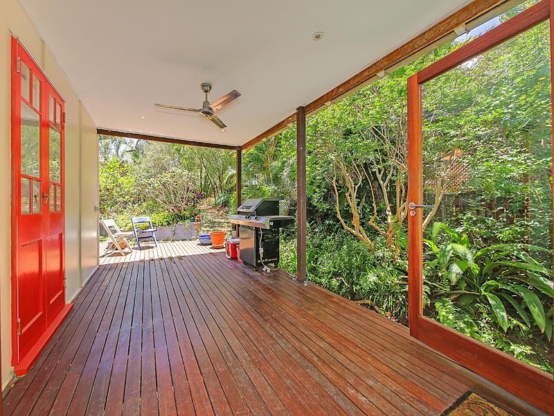 48 Hipwood Avenue, Coorparoo QLD 4151