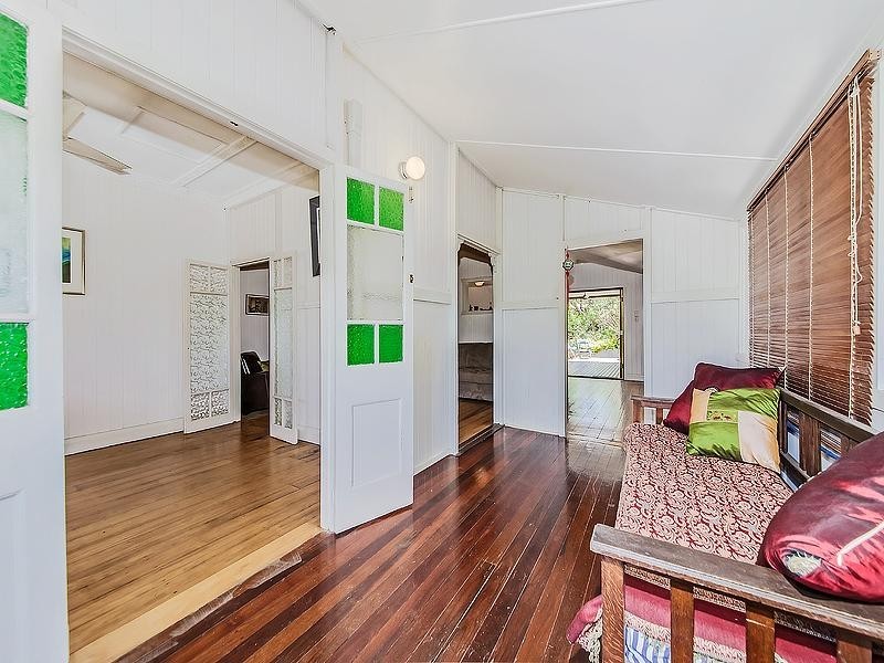 48 Hipwood Avenue, Coorparoo QLD 4151