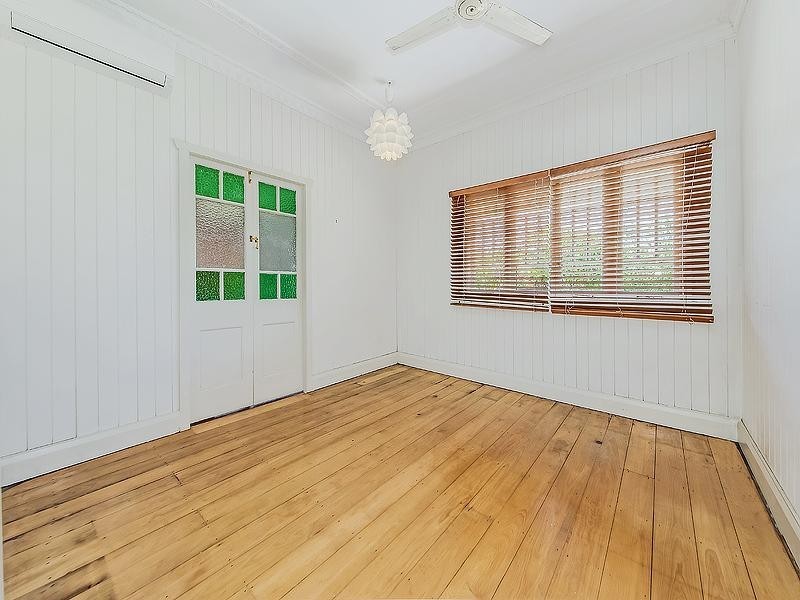 48 Hipwood Avenue, Coorparoo QLD 4151