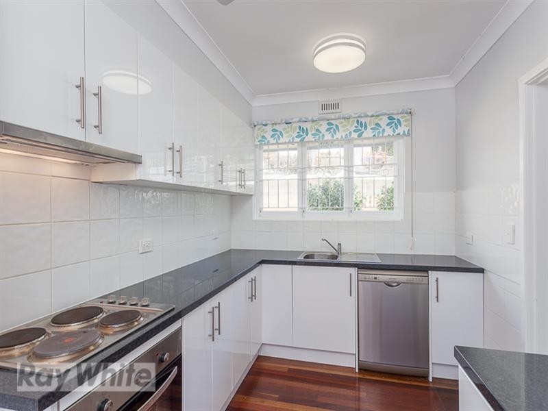 45 Coonara Street, Holland Park QLD 4121