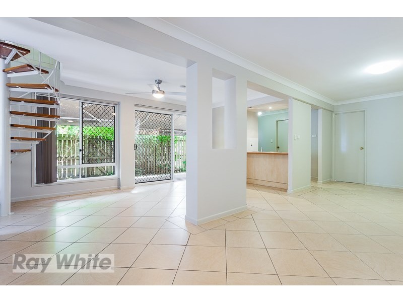 172 Messines Ridge Road, Holland Park West QLD 4121