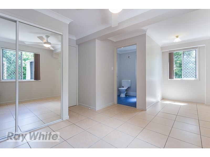 172 Messines Ridge Road, Holland Park West QLD 4121