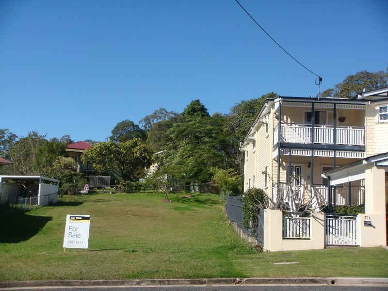 39 Arlington Street, Coorparoo QLD 4151