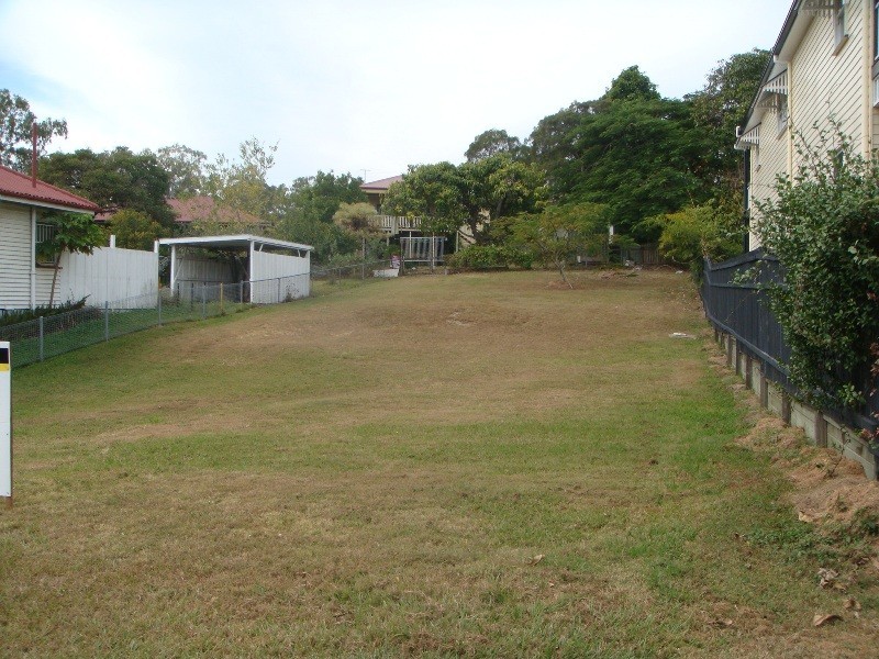 39 Arlington Street, Coorparoo QLD 4151