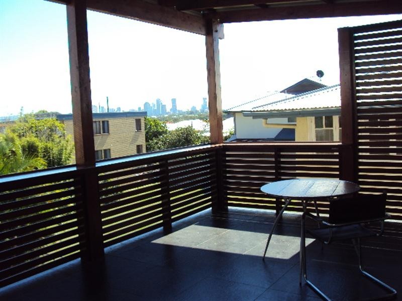 11 Rialto Street, Coorparoo QLD 4151