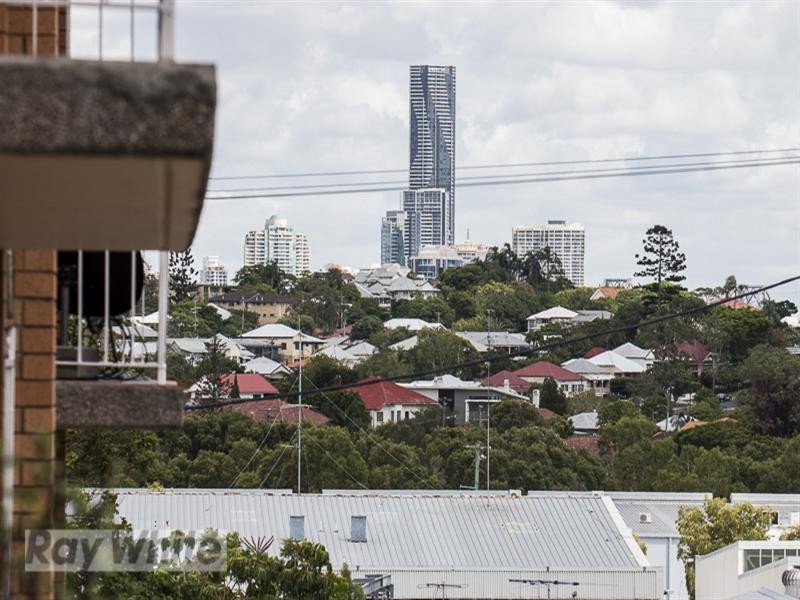 3/31 Ninth Avenue, Coorparoo QLD 4151