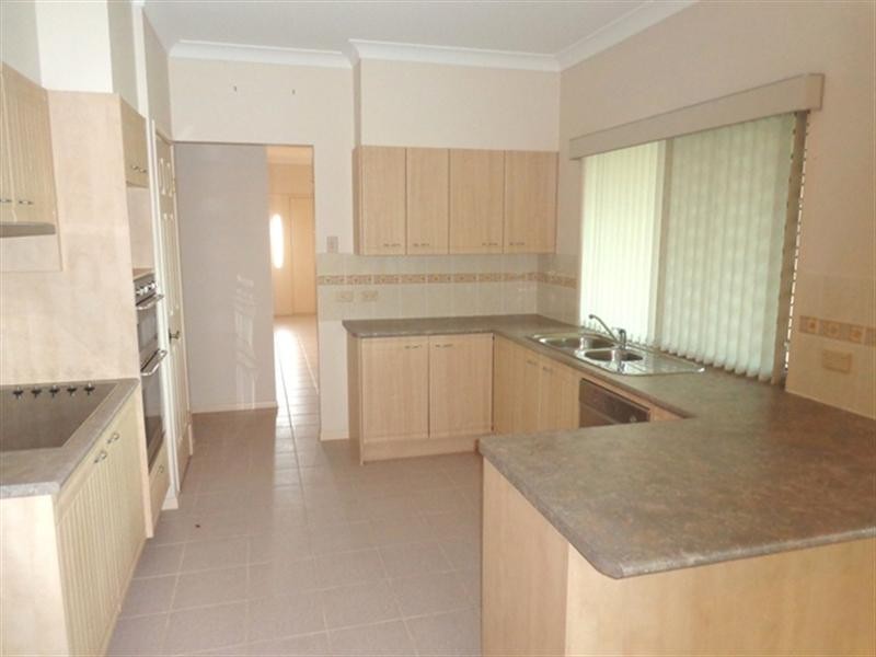 7 Bentley Court, Mansfield QLD 4122