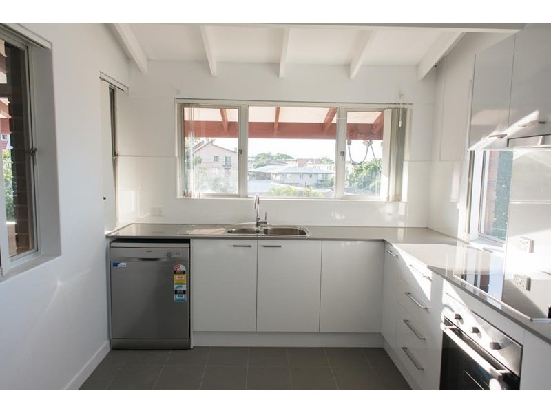 2/9 Rutland Street, Coorparoo QLD 4151