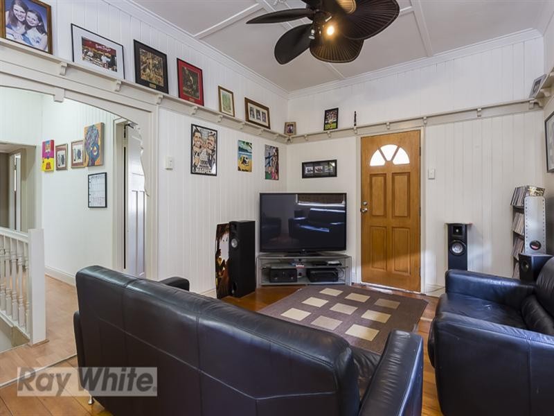 2 Coke Street, Camp Hill QLD 4152