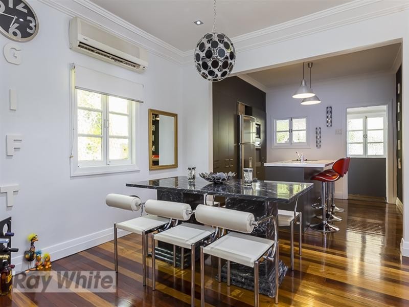 133 Harold Street, Holland Park QLD 4121