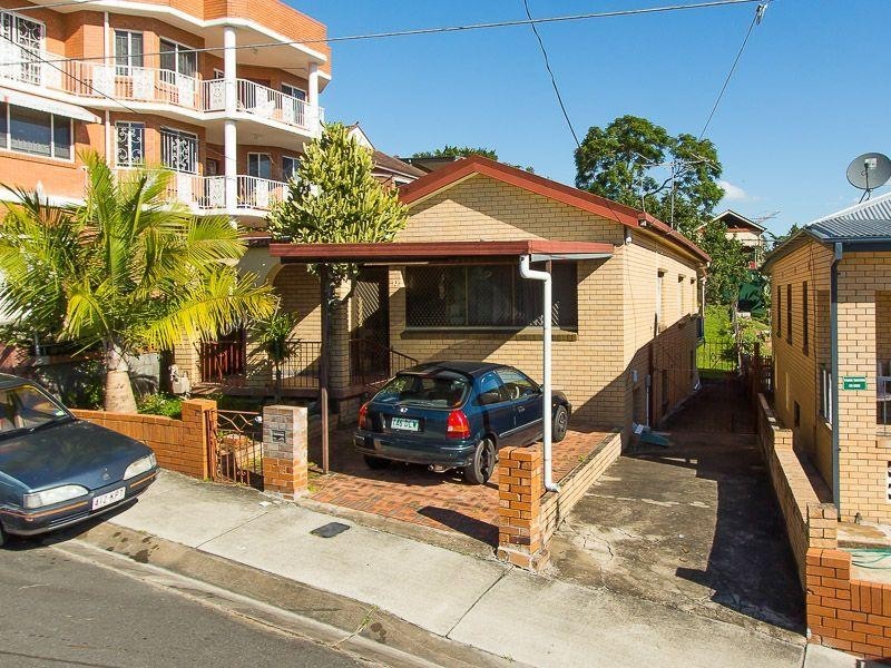 10 Baynes Street, Highgate Hill QLD 4101
