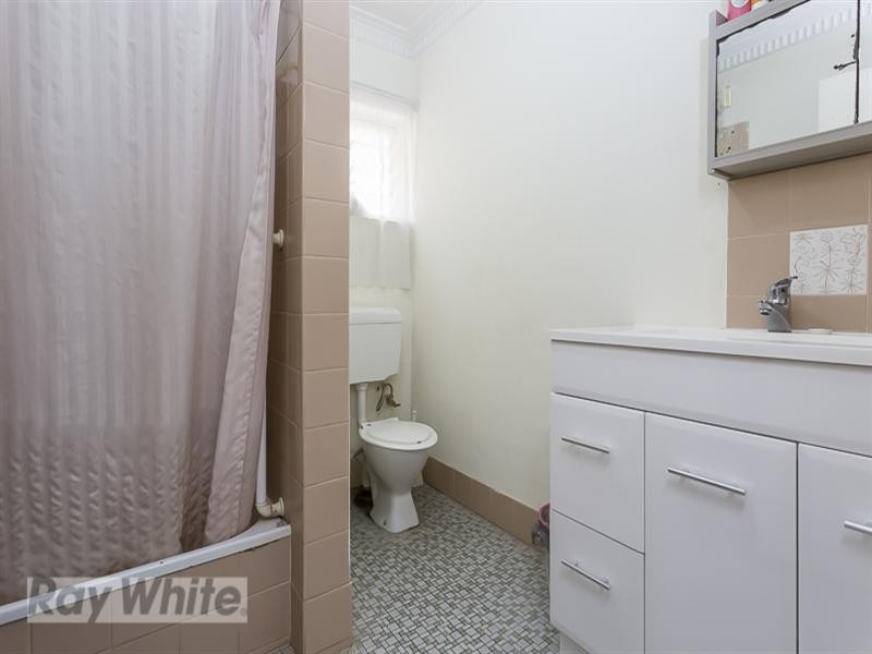 131 Pembroke Road/ 19 Nicklin Street, Coorparoo QLD 4151